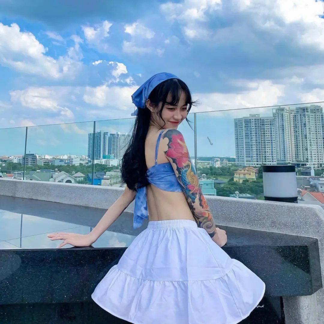与晨同光